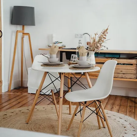I Gemuetliches 1-zimmer-apartment & Eigenes Bad I *