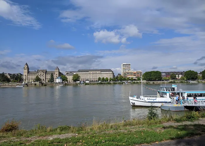 Apartment I Gemuetliches 1-zimmer-apartment & Eigenes Bad I Koblenz (Rhineland-Palatinate)